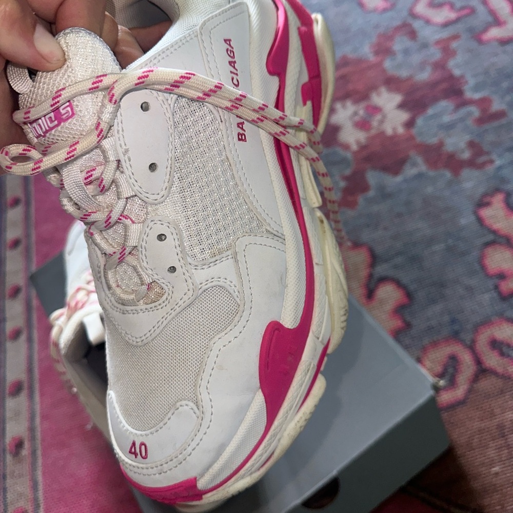 Balenciaga triple s pink and white - Picture 13 of 16